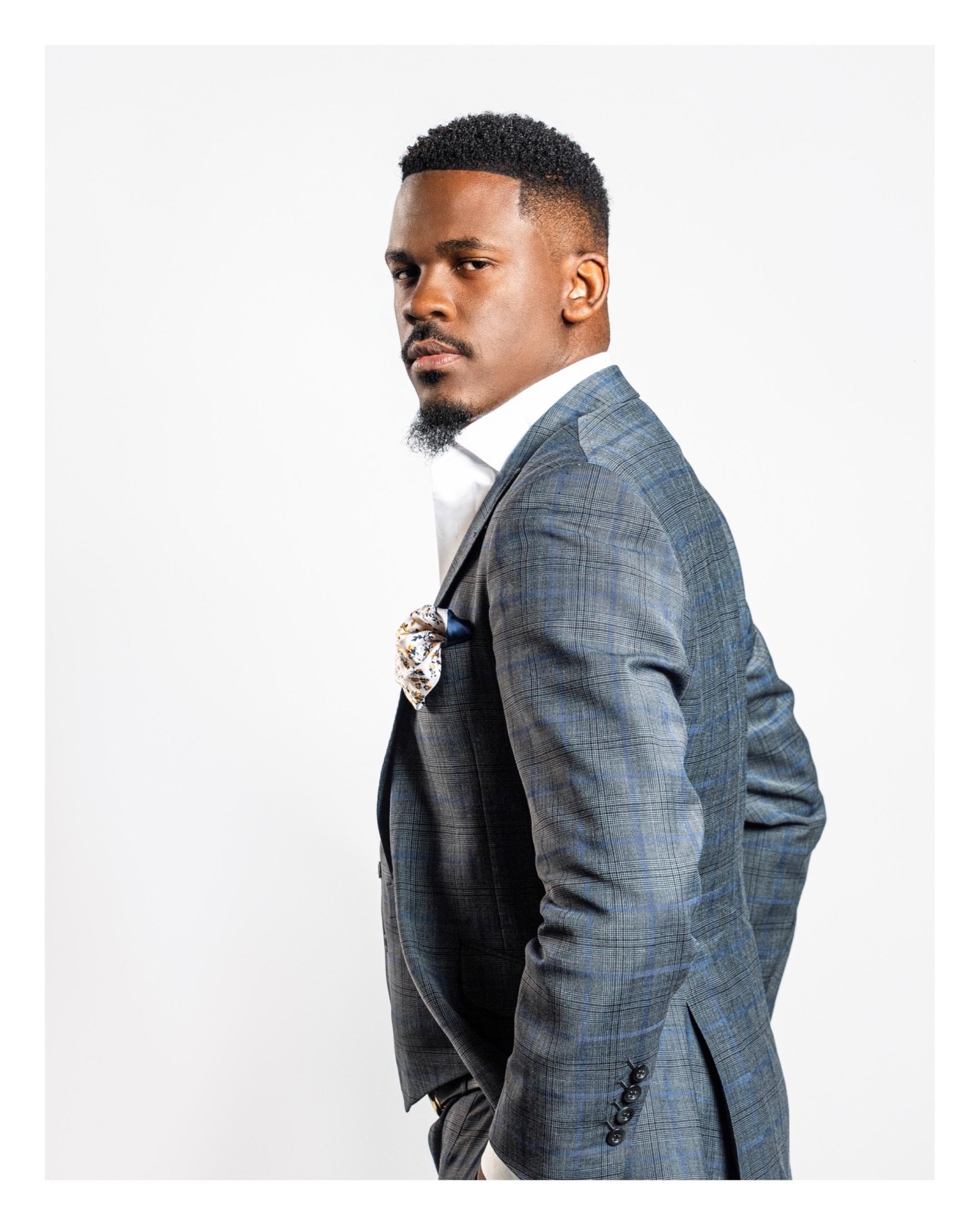 Corporate — Profil